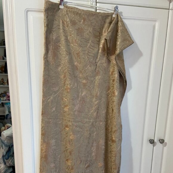 ✨ Fine New Wool Pashmina with Metallic Embroidery – Camel – 8ft x 43in ✨ NWT - Picture 1 of 12